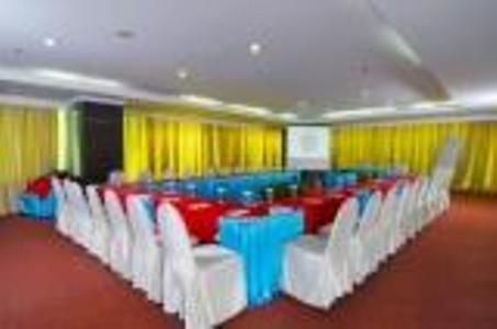 Novita Hotel Jambi Esterno foto